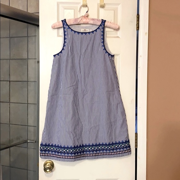 Vineyard Vines geo embroidered striped dress. - Picture 2 of 7